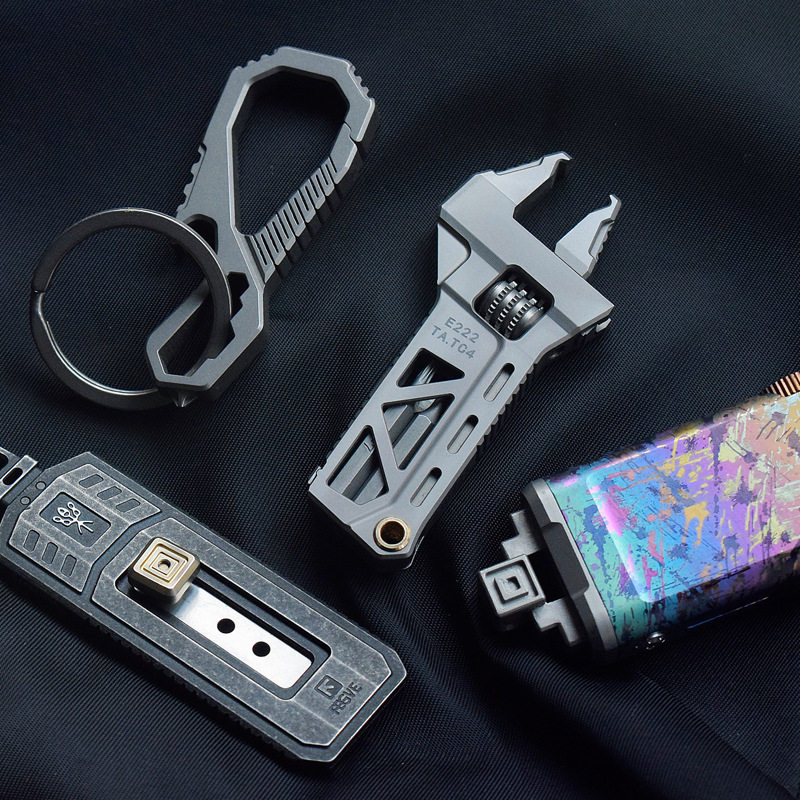 Klucz i szczypce ze stopu tyta – Edc Carry Pliers recenzja i cena