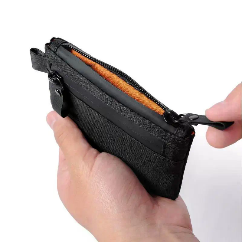 Wodoodporna portmonetka na mon – Multitool Credit Card recenzja i cena